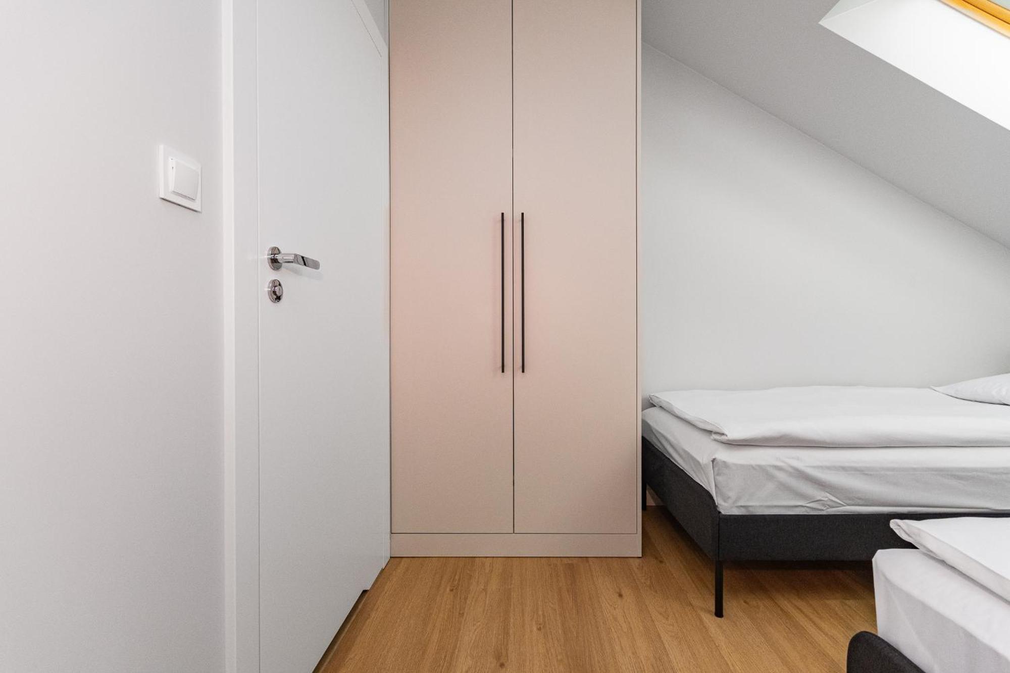 Mierzeja -trimare, Apartmán